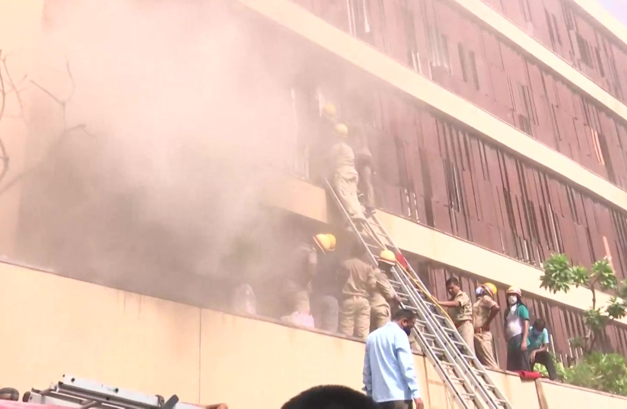 Fire Breaks Out In Lucknow's Luxury Hotel; 2 Feared Dead, Rescue Ops ...